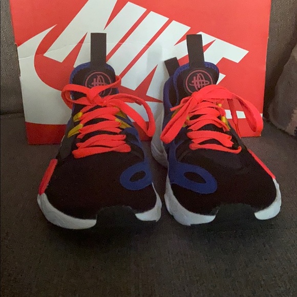 nike huarache edge txt bg